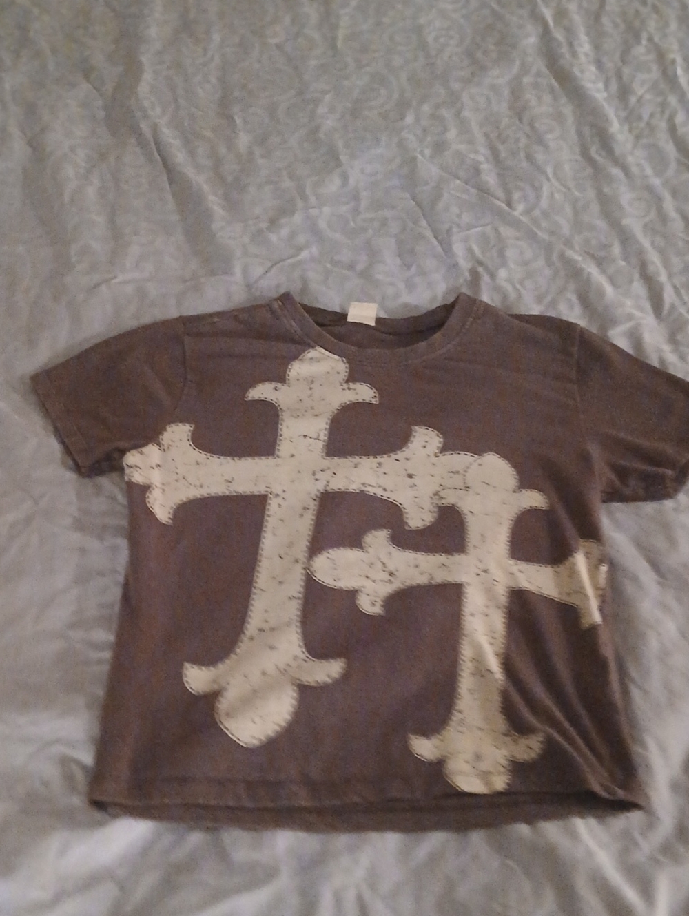 GOTH unisex Vibe Brown Short Sleeve Tee with Cream Cross Graphic